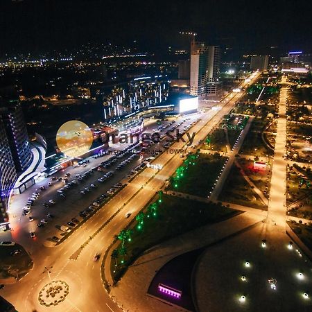 Orange Sky Apartments Beach Tower Batumi Esterno foto
