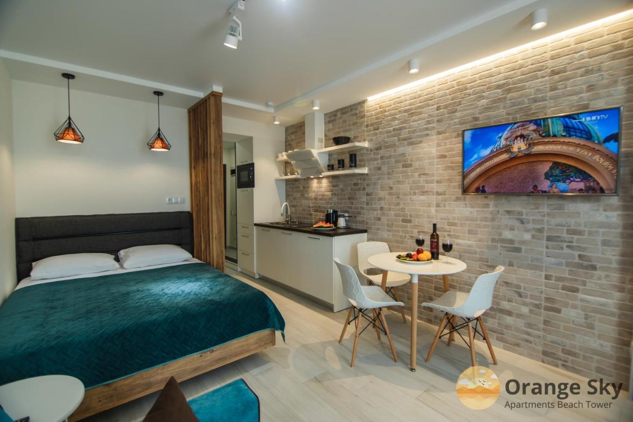 Orange Sky Apartments Beach Tower Batumi Esterno foto