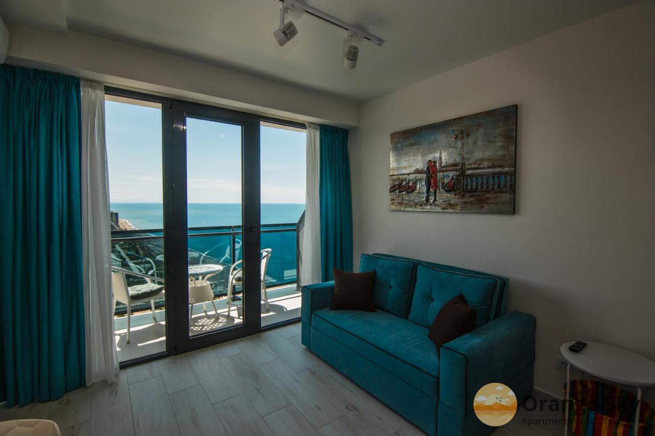 Orange Sky Apartments Beach Tower Batumi Esterno foto